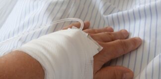 Czy mężczyźni noszą podpaski?