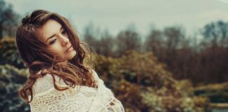 Jak prostować włosy żeby nie były oklapnięte?