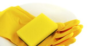 Jak Zdezynfekować Szczoteczkę do twarzy?